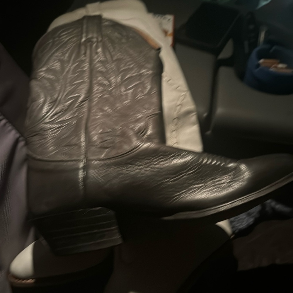 Boots vintage lots in my closet make me a offer